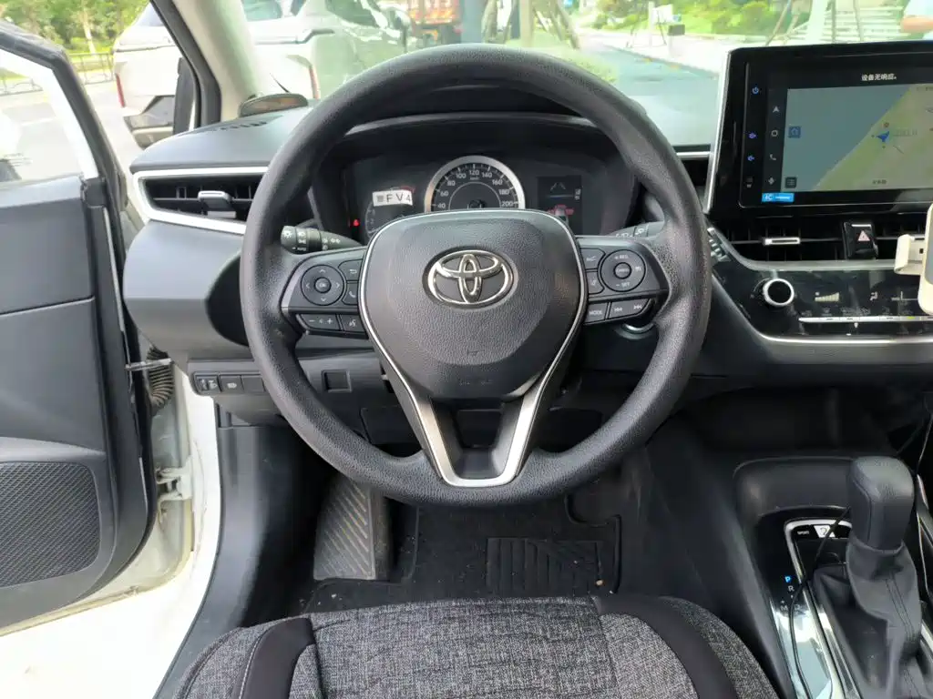 Toyota Corolla 2021 — фото 11