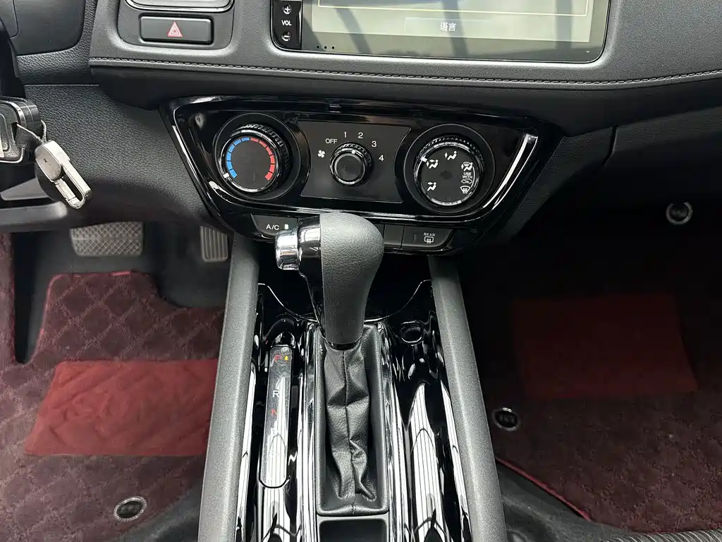 Honda Vezel 2022 — фото 14