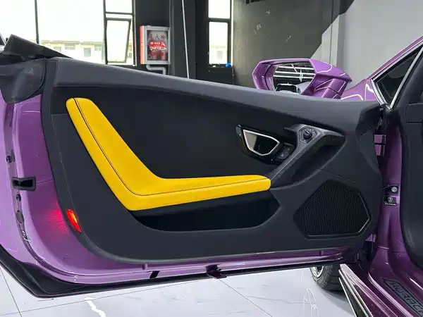 Lamborghini Huracan 2021