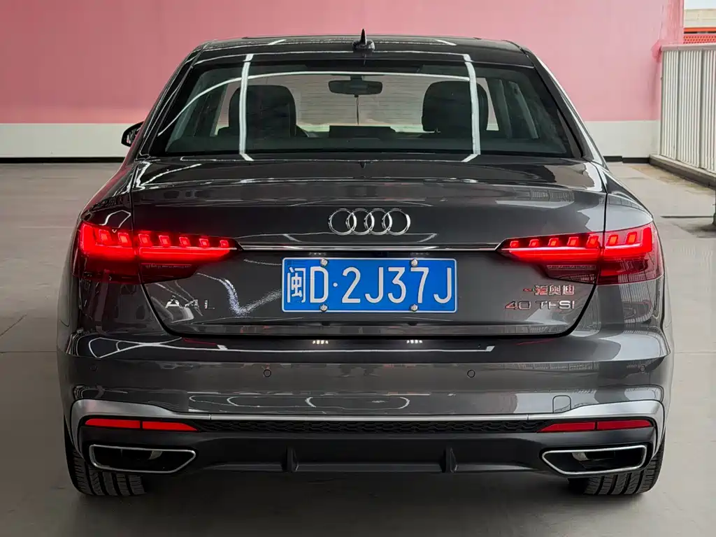 Audi A4L 2024 — фото 10