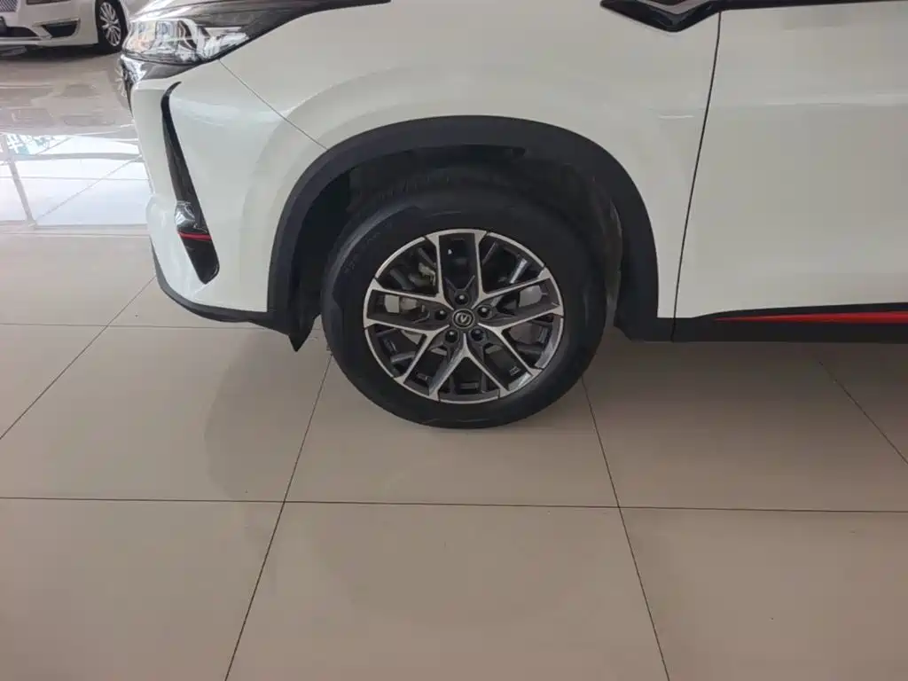 Changan CS75PLUS 2022 — фото 23