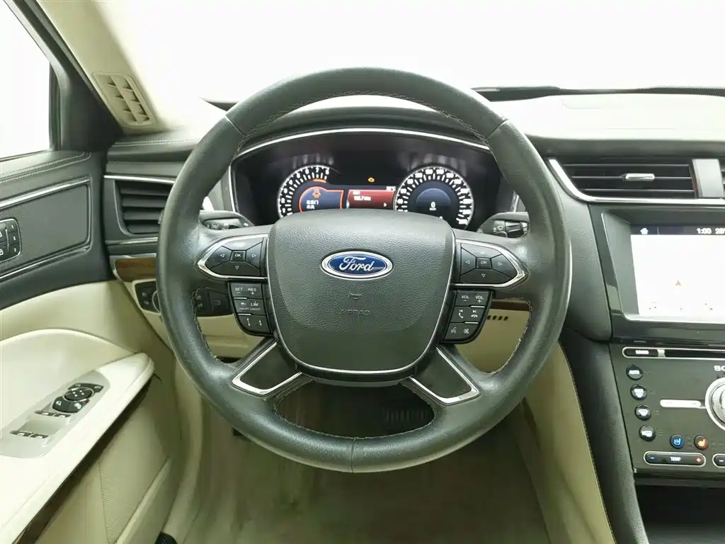 Ford Taurus 2017 — фото 11