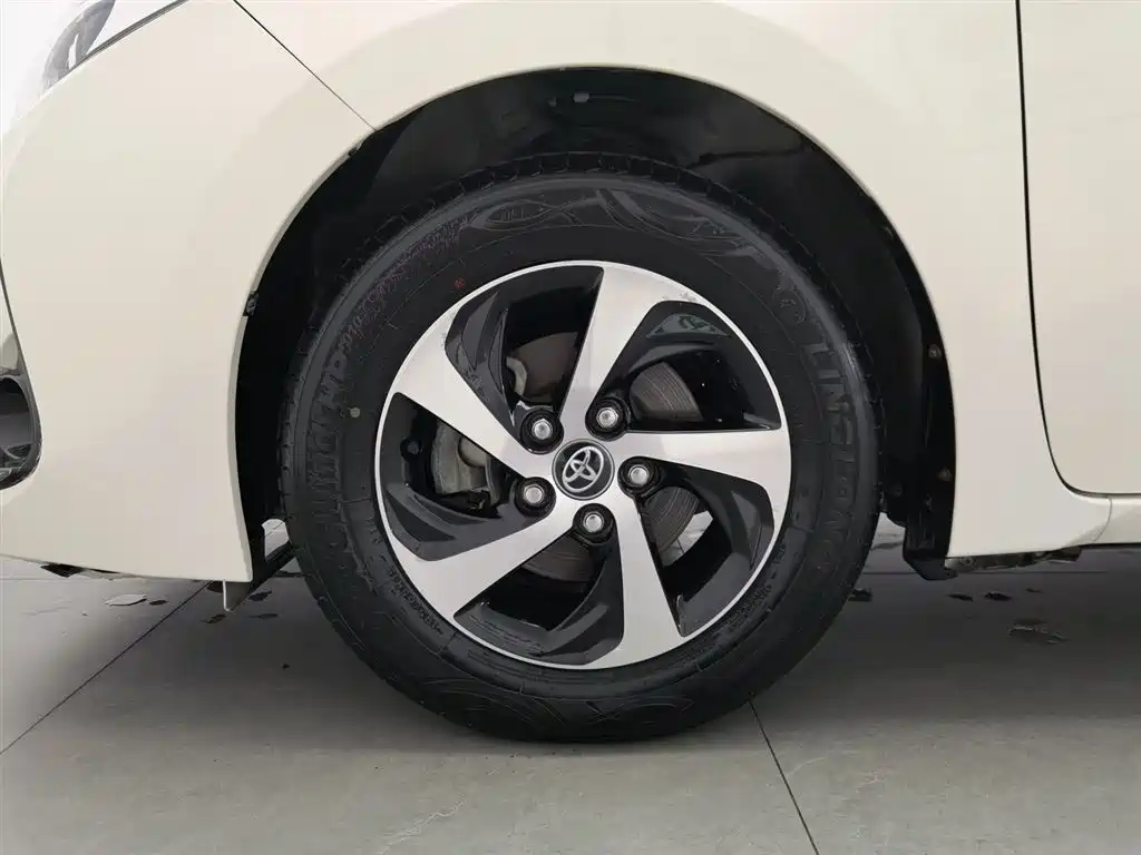 Toyota Levin 2017 — фото 17