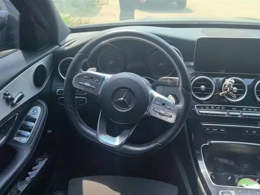 Mercedes-Benz C-Class 2019 — фото 15