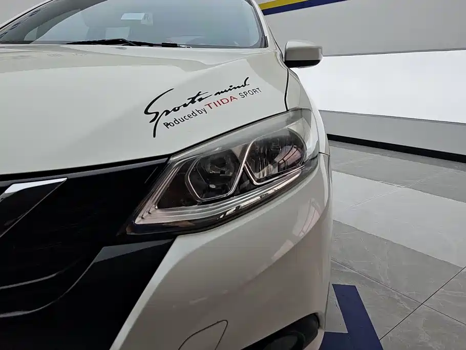 Nissan Tiida 2016