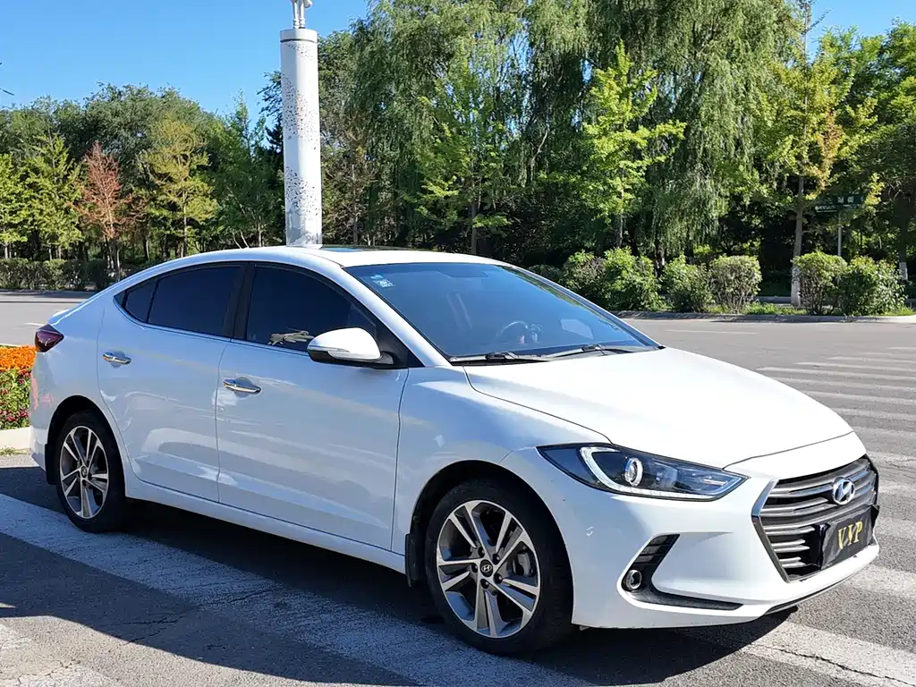 Hyundai Elantra 2019