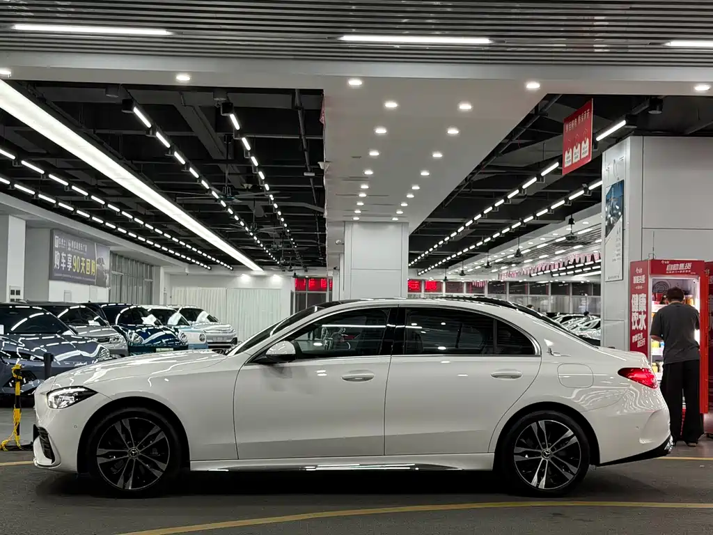 Mercedes-Benz C-Class New Energy 2024 — фото 7