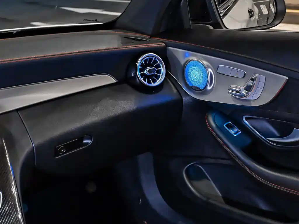Mercedes-Benz C-Class AMG 2018 — фото 11