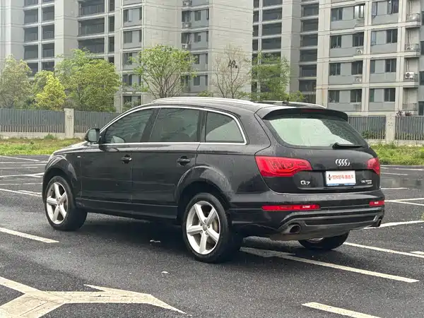 Audi Q7 2015