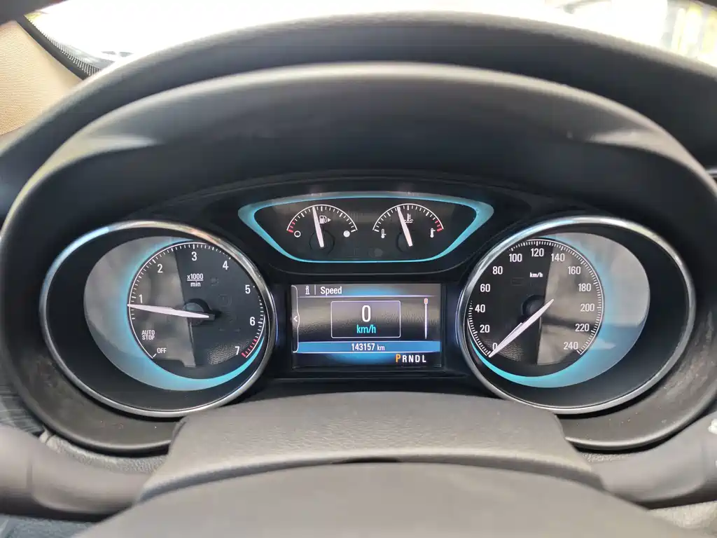Buick Envision Plus 2017 — фото 16