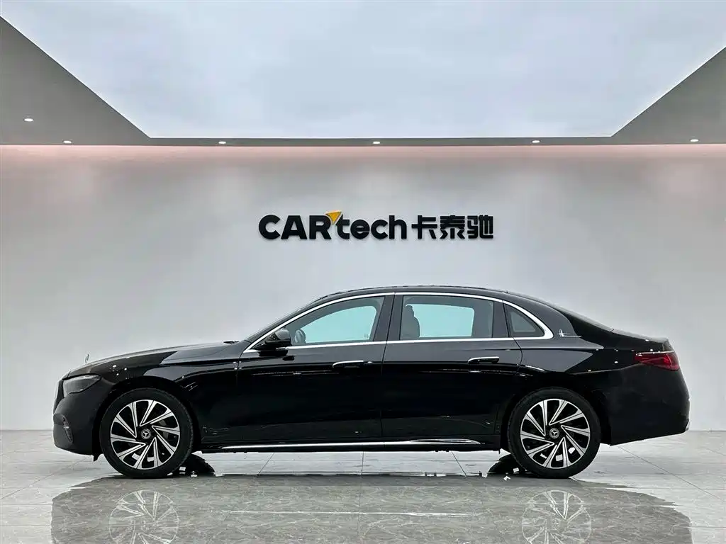 Mercedes-Benz E-Class 2024