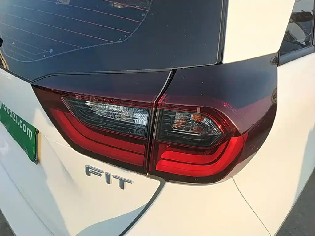 Honda Fit 2023 — фото 8