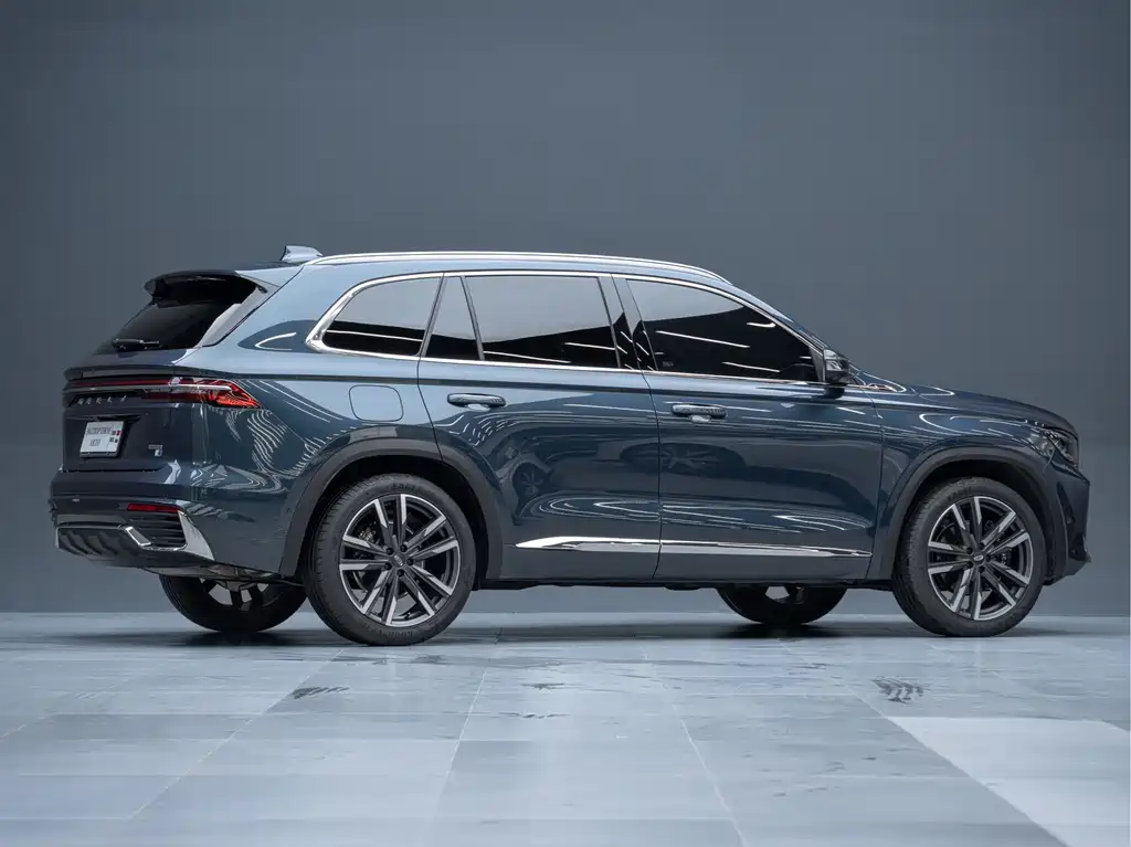 Geely Xingyue L 2022 — фото 11