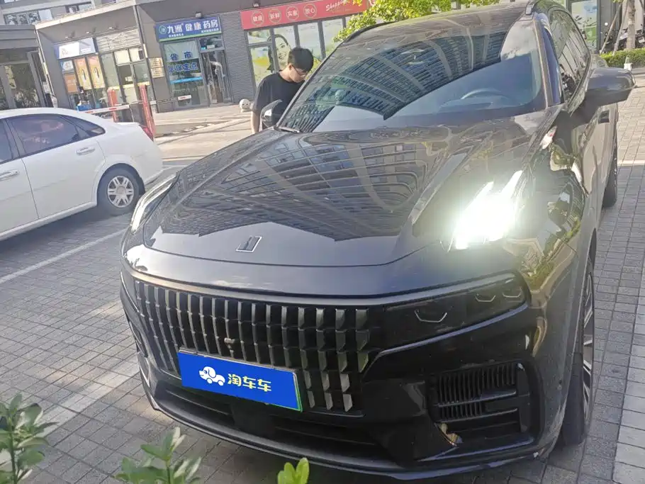 Lynk & Co 09 EM-P 2023