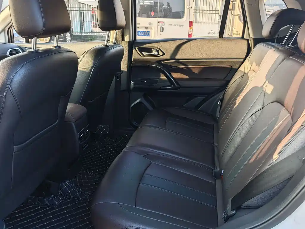 GAC Trumpchi GS4 2019 — фото 12