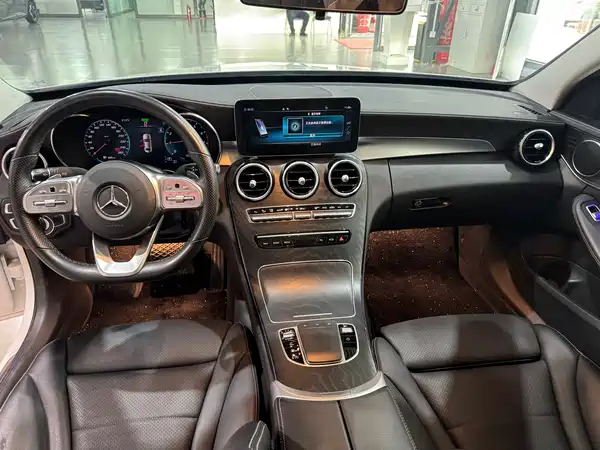 Mercedes-Benz C-Class 2021