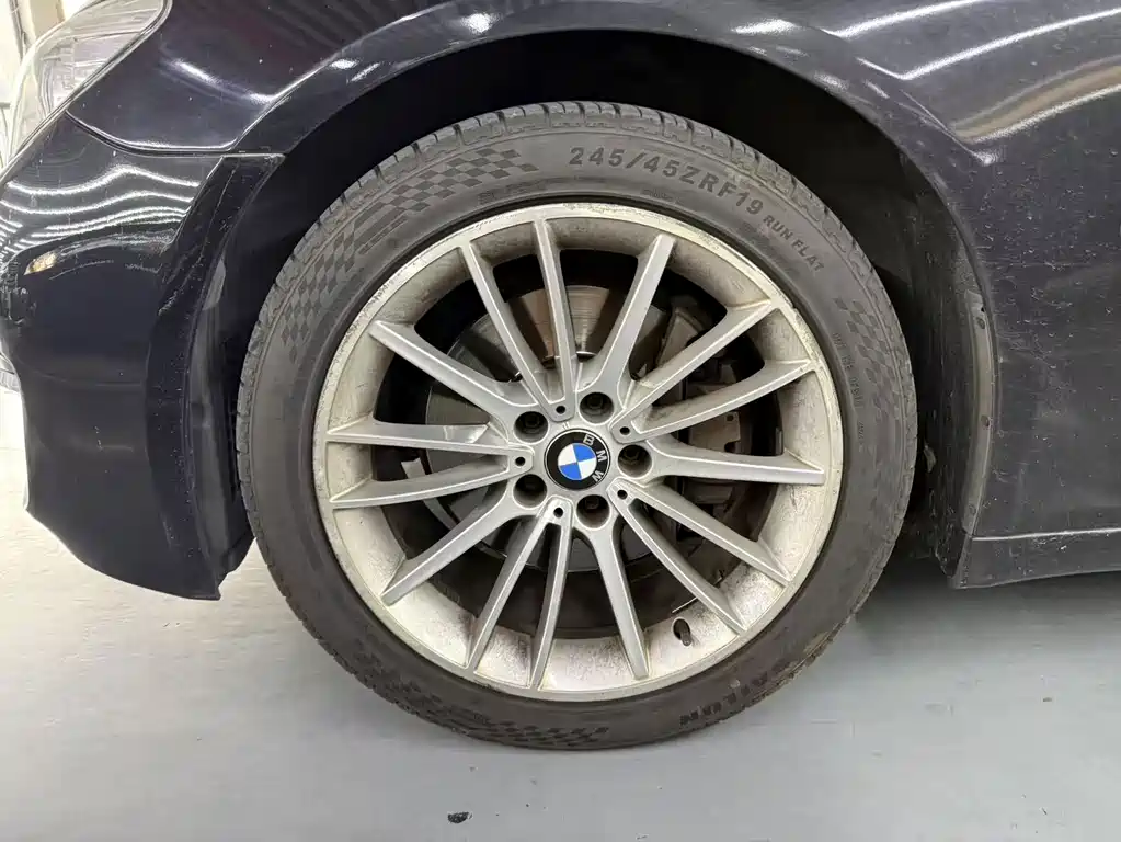 BMW 7 Series 2015 — фото 10