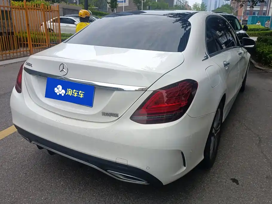 Mercedes-Benz C-Class 2021