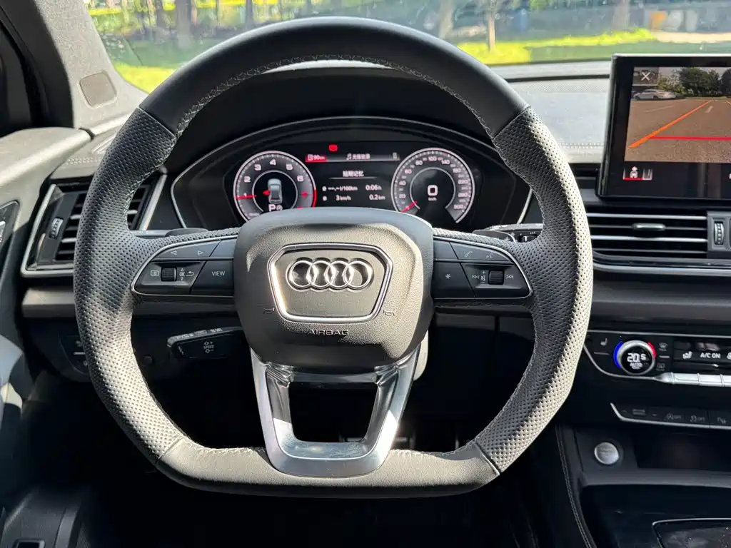 Audi Q5L 2024 — фото 17