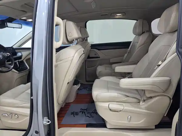 Buick GL8 2023
