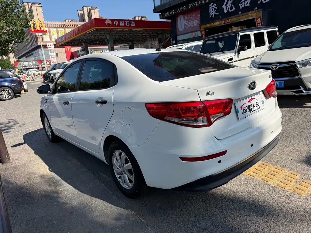 Kia K2 2016 — фото 12