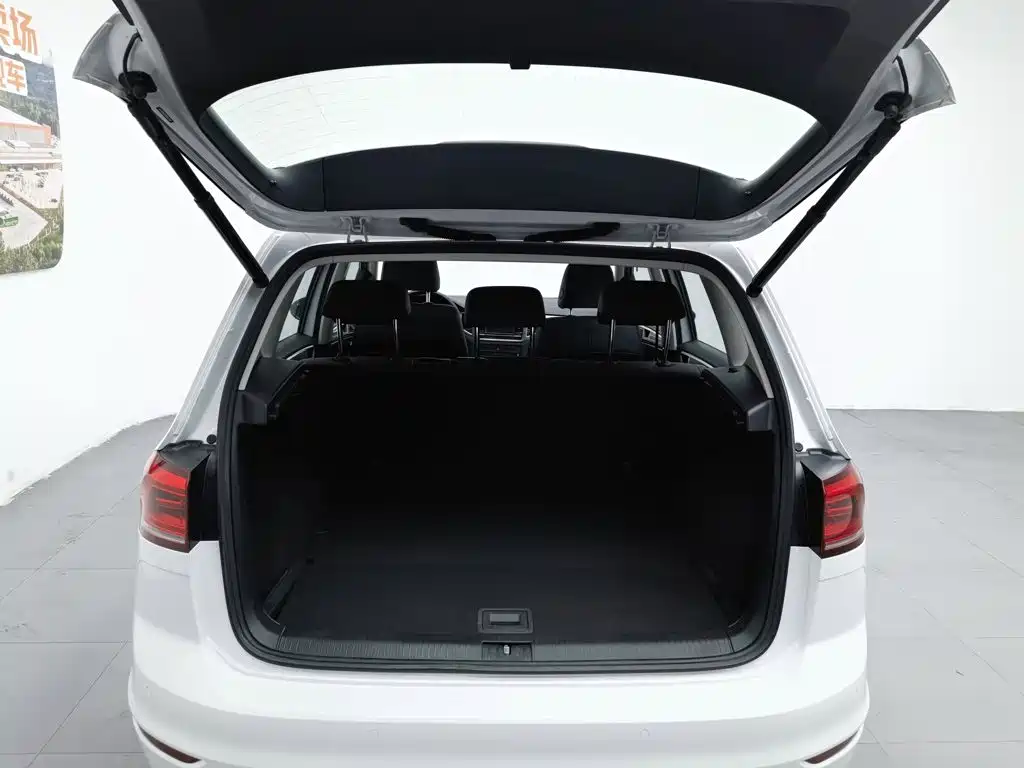 Volkswagen Golf Jialu 2019 — фото 16