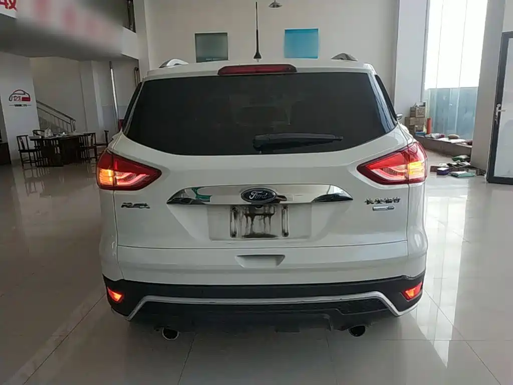 Ford Kuga 2016 — фото 6