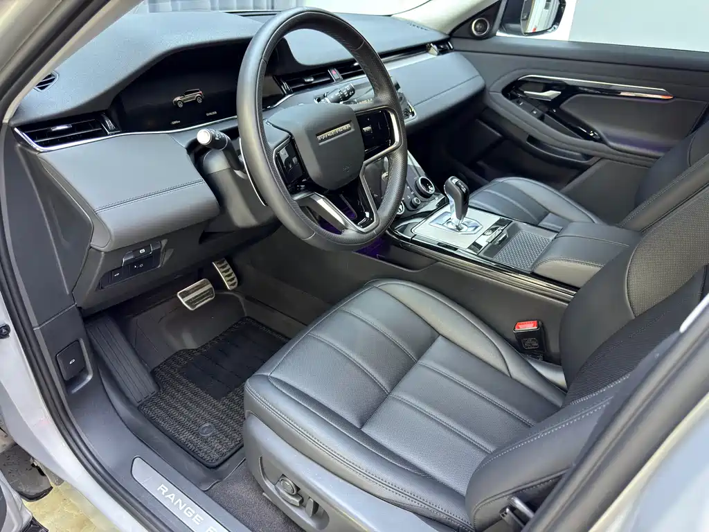 Land Rover Evoque 2023 — фото 12