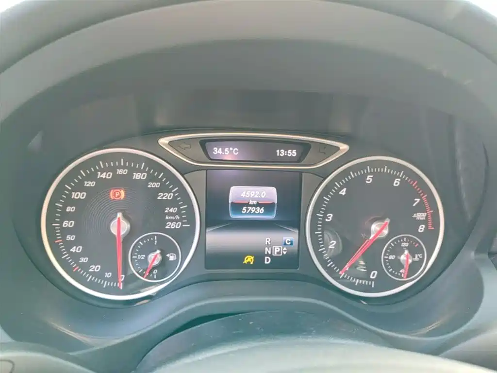 Mercedes-Benz A-Class 2018 — фото 12