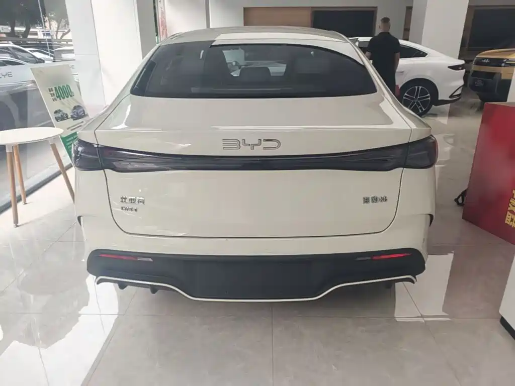 BYD Seal 06 2025