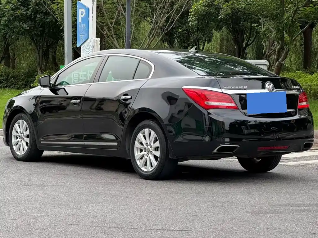 Buick LaCrosse 2015 — фото 5