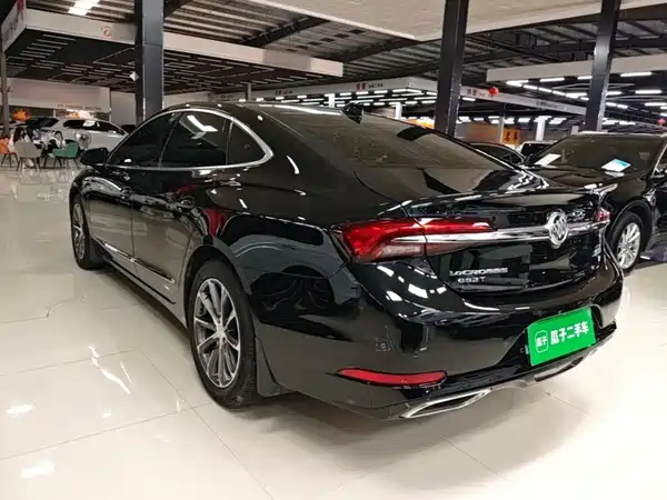 Buick LaCrosse 2022