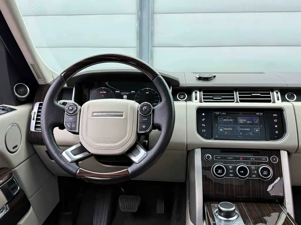 Land Rover Range Rover 2016 — фото 9