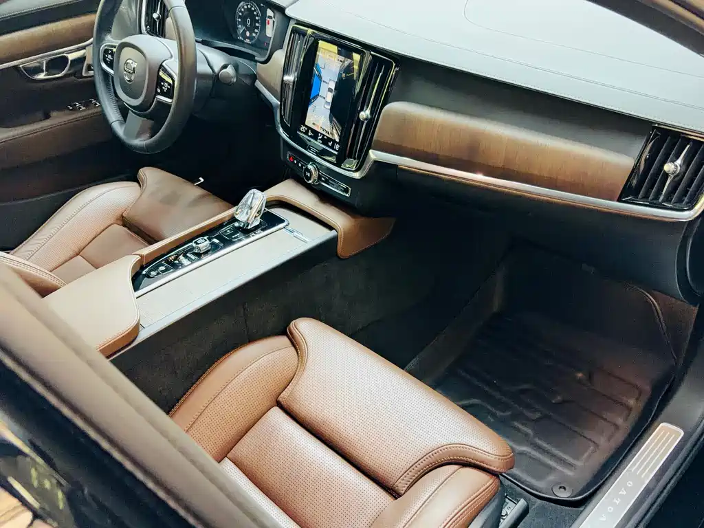 Volvo S90 2021 — фото 12