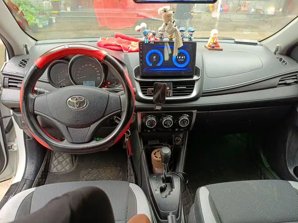 Toyota Yaris L 2020 — фото 13