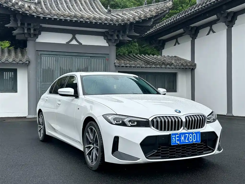 BMW 3 Series 2023