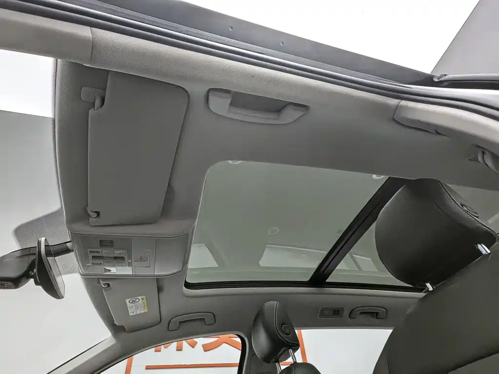 Volkswagen Tiguan L 2021 — фото 14