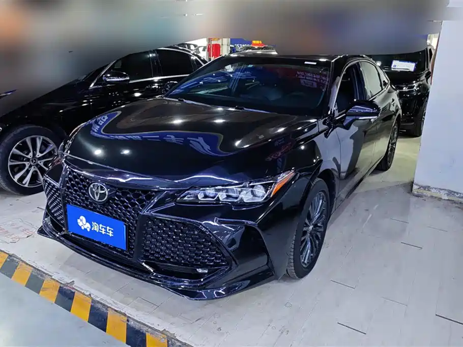 Toyota Avalon 2022 — фото 1