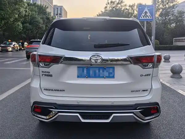 Toyota Highlander 2015