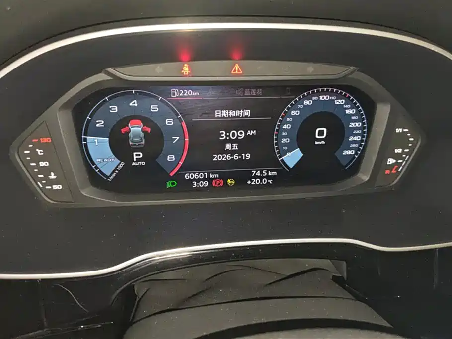 Audi Q3 2021 — фото 14