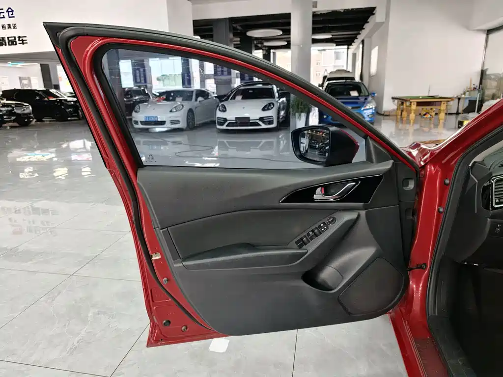 Mazda 3 Angkesela 2016 — фото 11