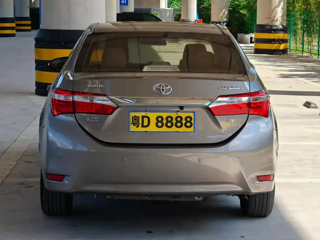 Toyota Corolla 2015