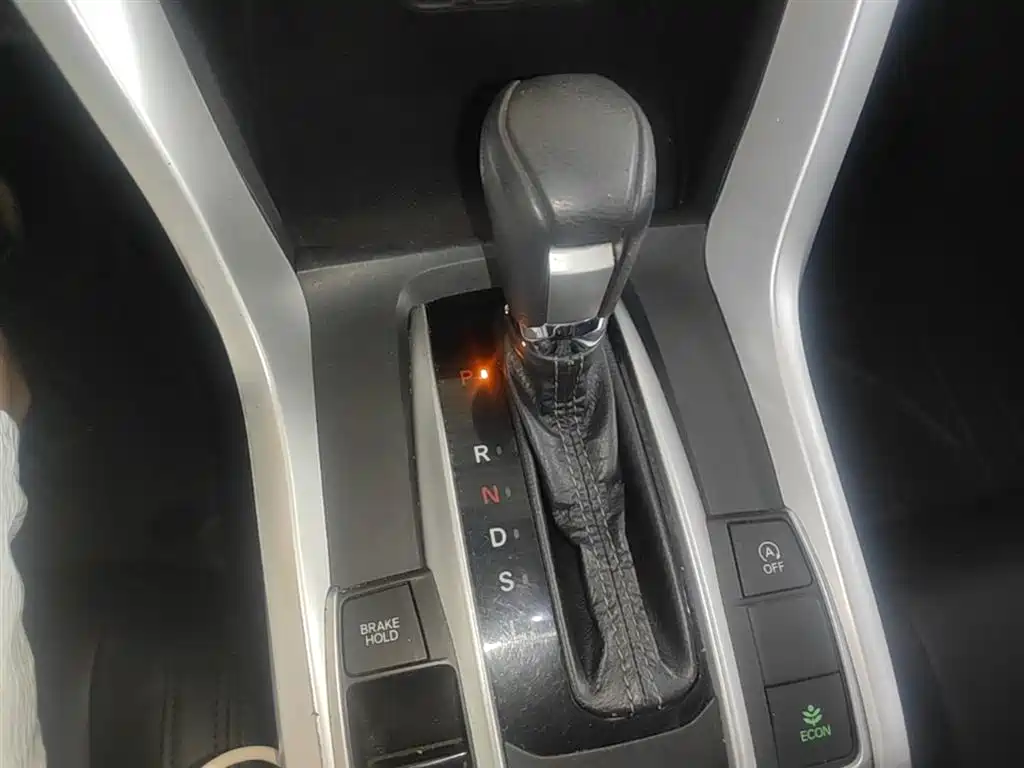 Honda Civic 2019 — фото 14