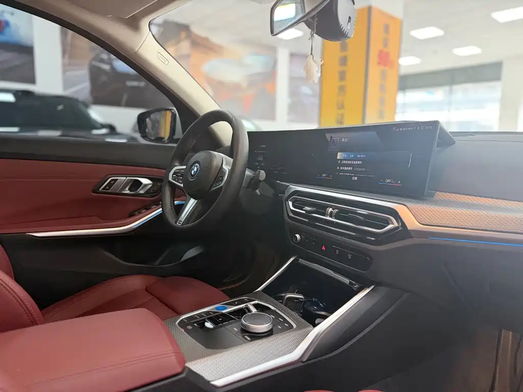 BMW i3 2023 — фото 13