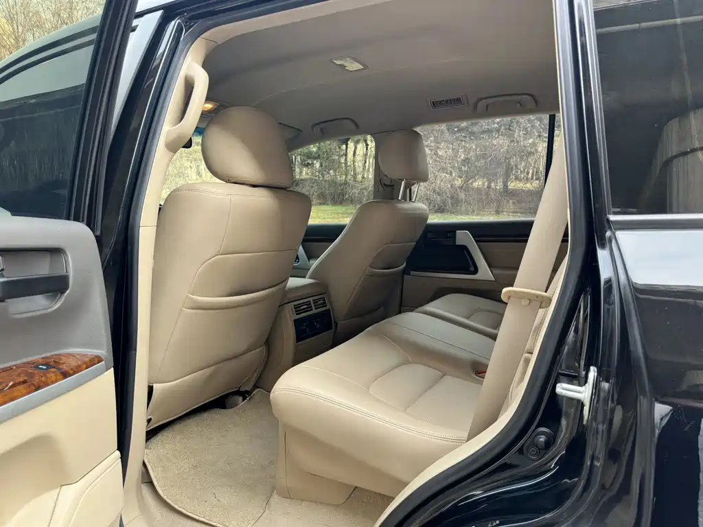 Toyota Land Cruiser 2016 — фото 4