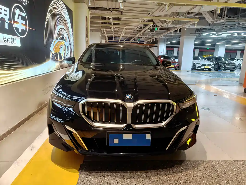 BMW 5 Series 2024