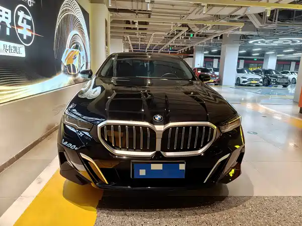 BMW 5 Series 2024