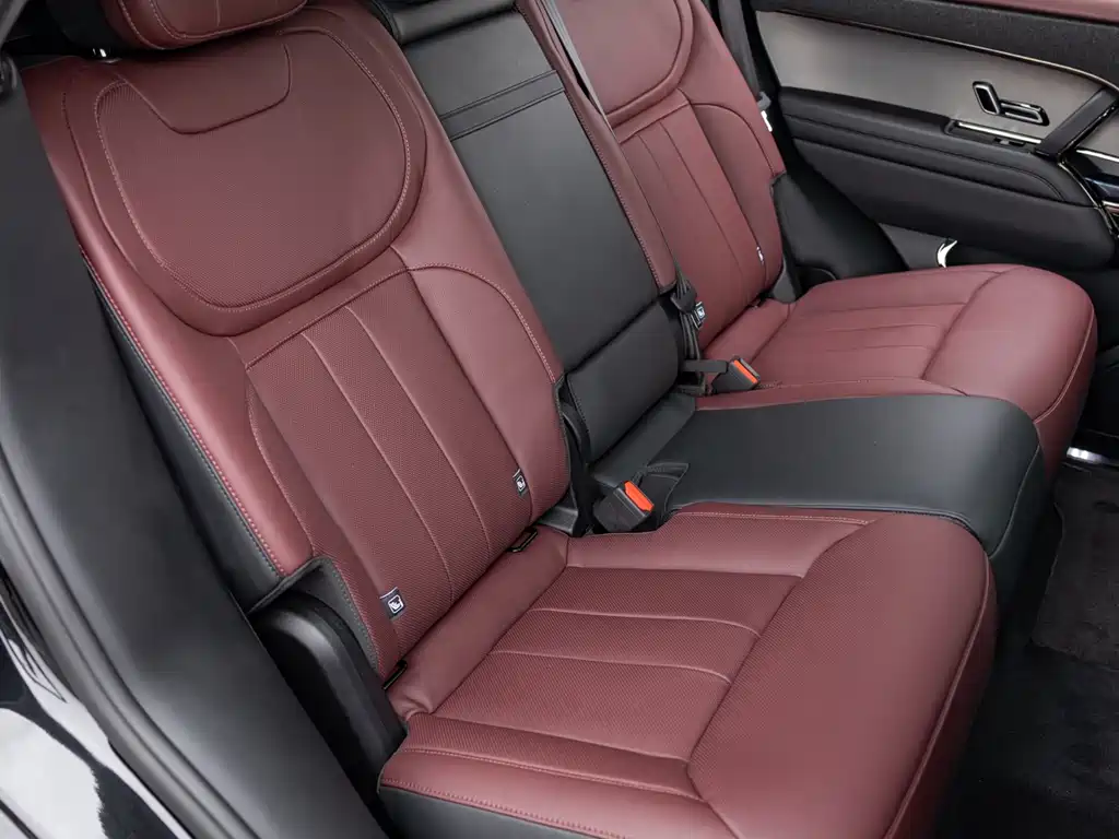 Land Rover Sport 2025 — фото 17