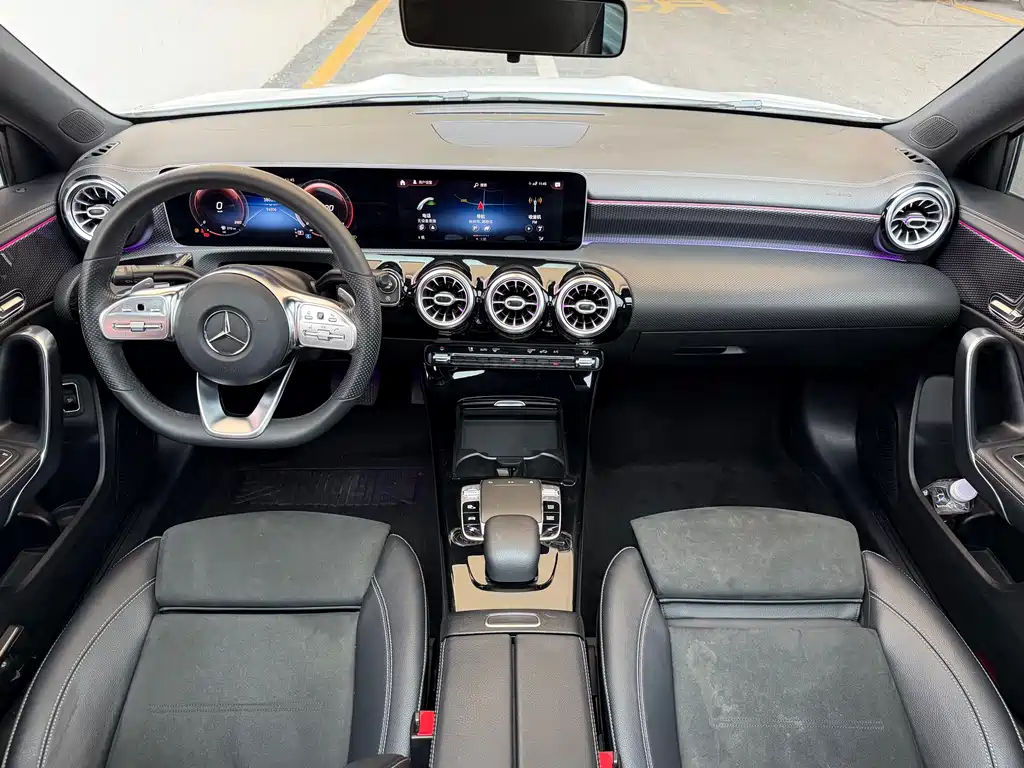 Mercedes-Benz A-Class 2020 — фото 9