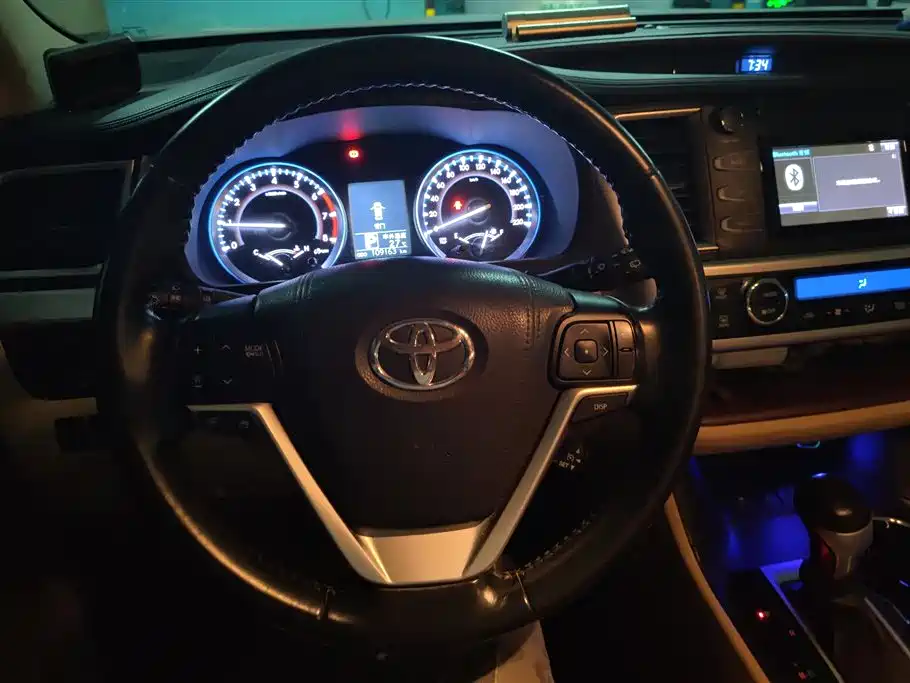 Toyota Highlander 2016 — фото 15
